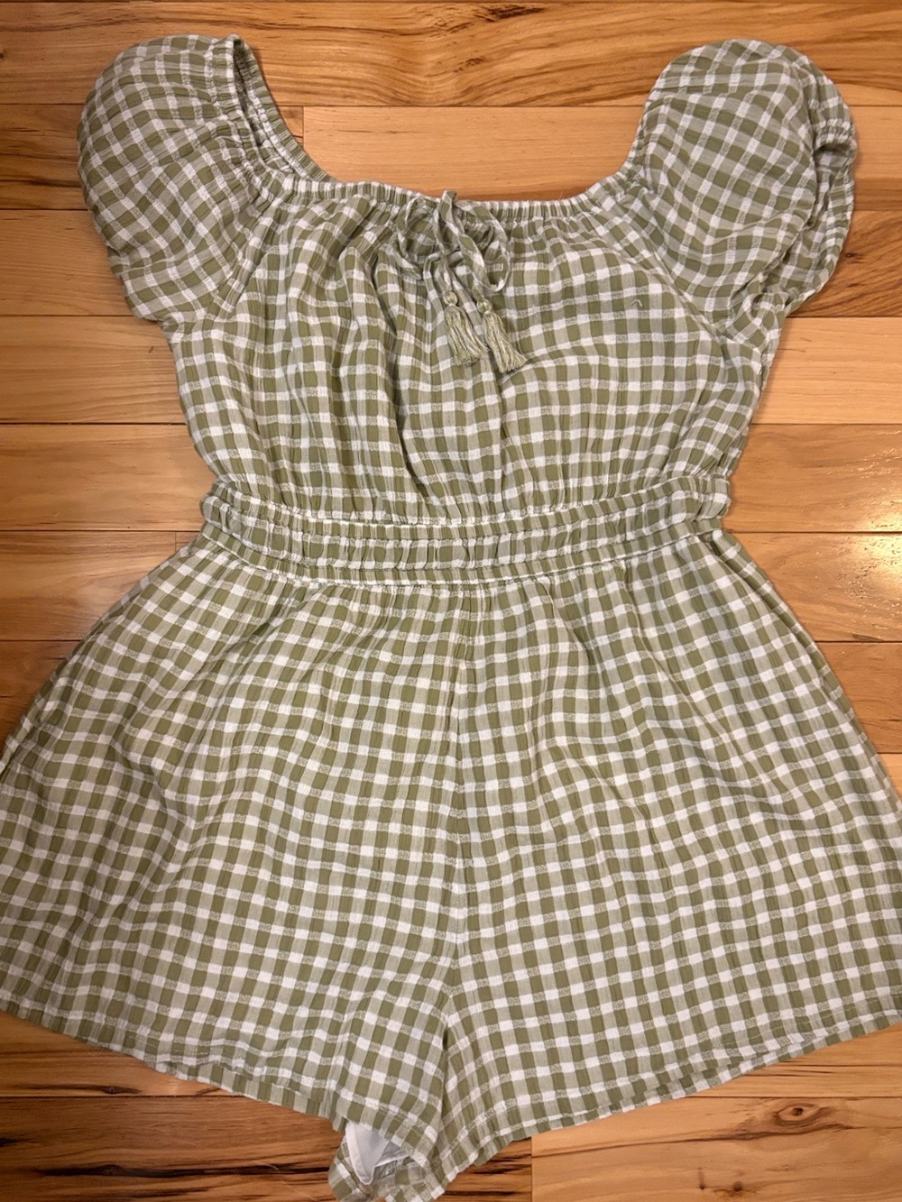 American Eagle Gingham Romper, Elastic Waist, Puff Sleeve (size XL-Tall)
